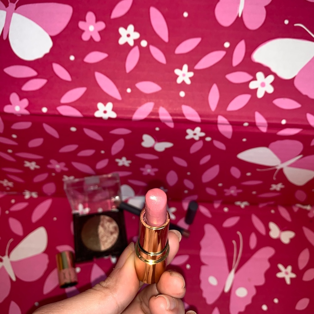 Mixed makeup bundle - Picture 7 of 7